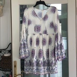 White & Patterned Long Sleeve Flowey Dress